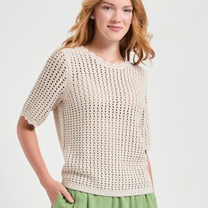 Ricki's elbow length crochet top